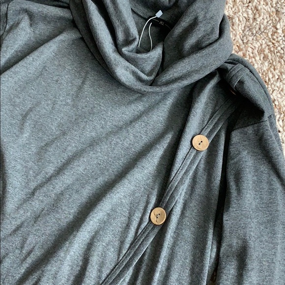 Gray cowl neck top - Picture 2 of 4